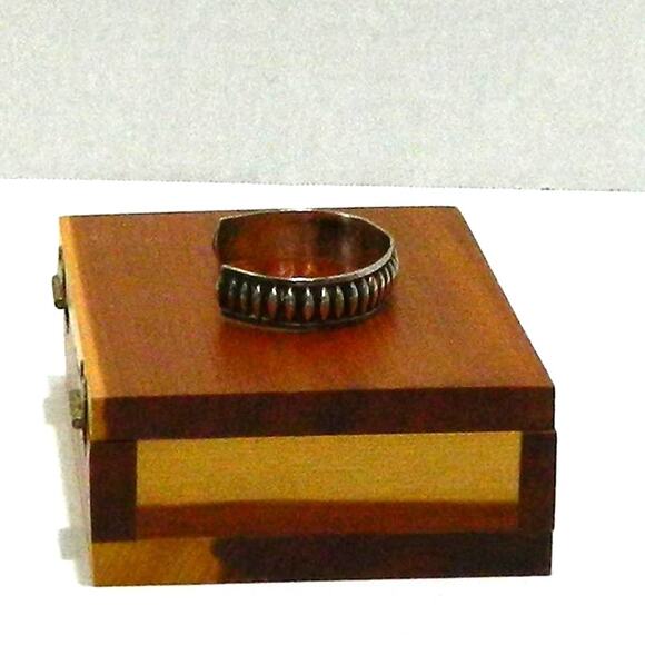 Platao Vintage JFG Signed Sterling Silver Cuff Bracelet - Picture 6 of 6